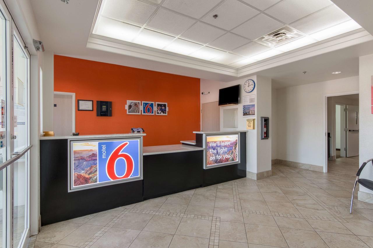 Motel 6-San Antonio, Tx - Downtown - Alamo Dome Exterior foto